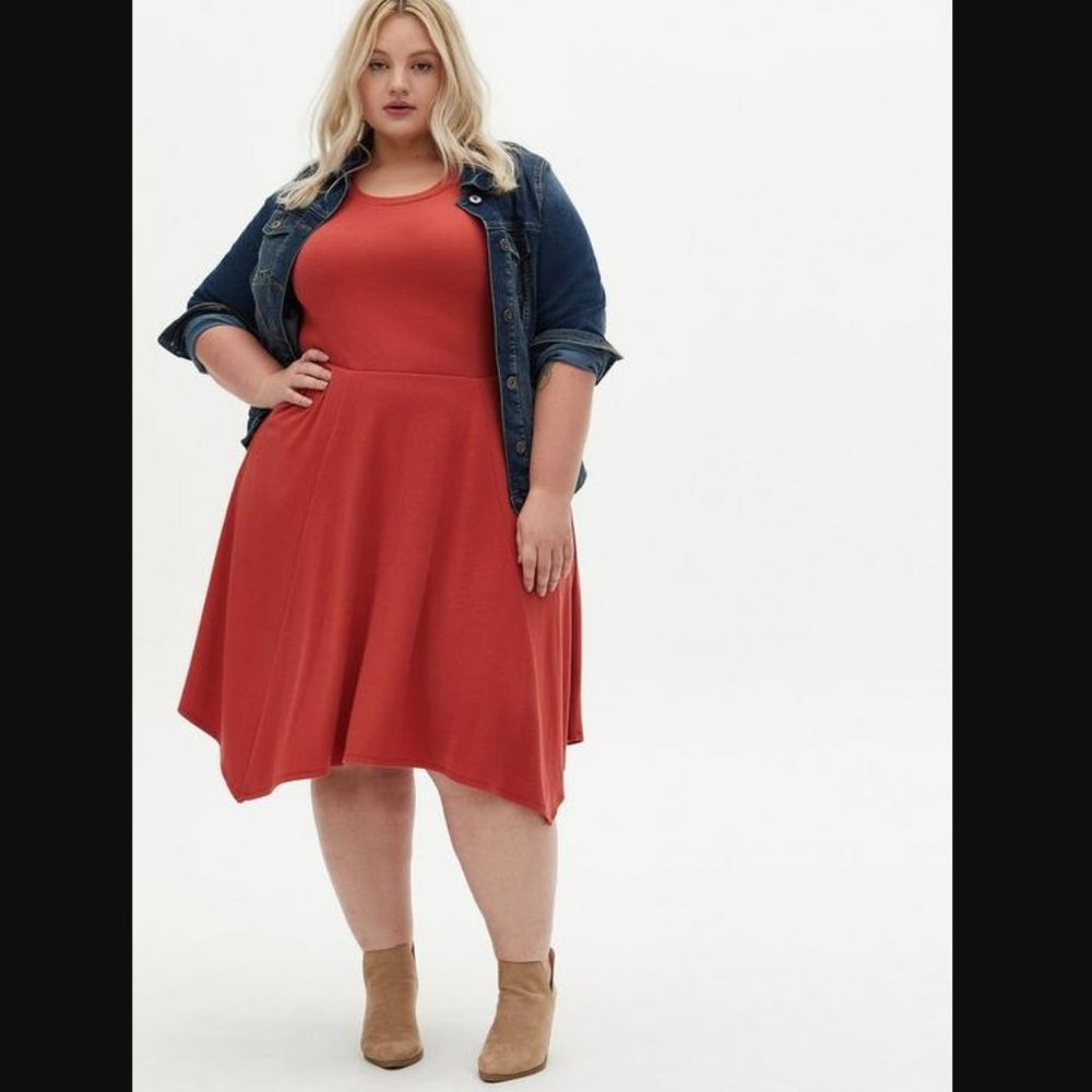 TORRID TERRACOTTA MIDI SUPER SOFT RIB HANKY HEM DRESS